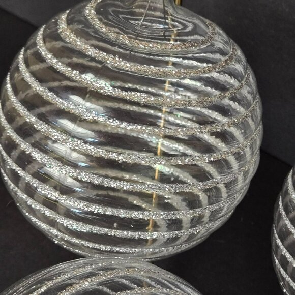 Vintage German Shatterproof Ribbed Ornaments Set Of 3 Clear Silver Stripe 4" - Picture 5 of 8